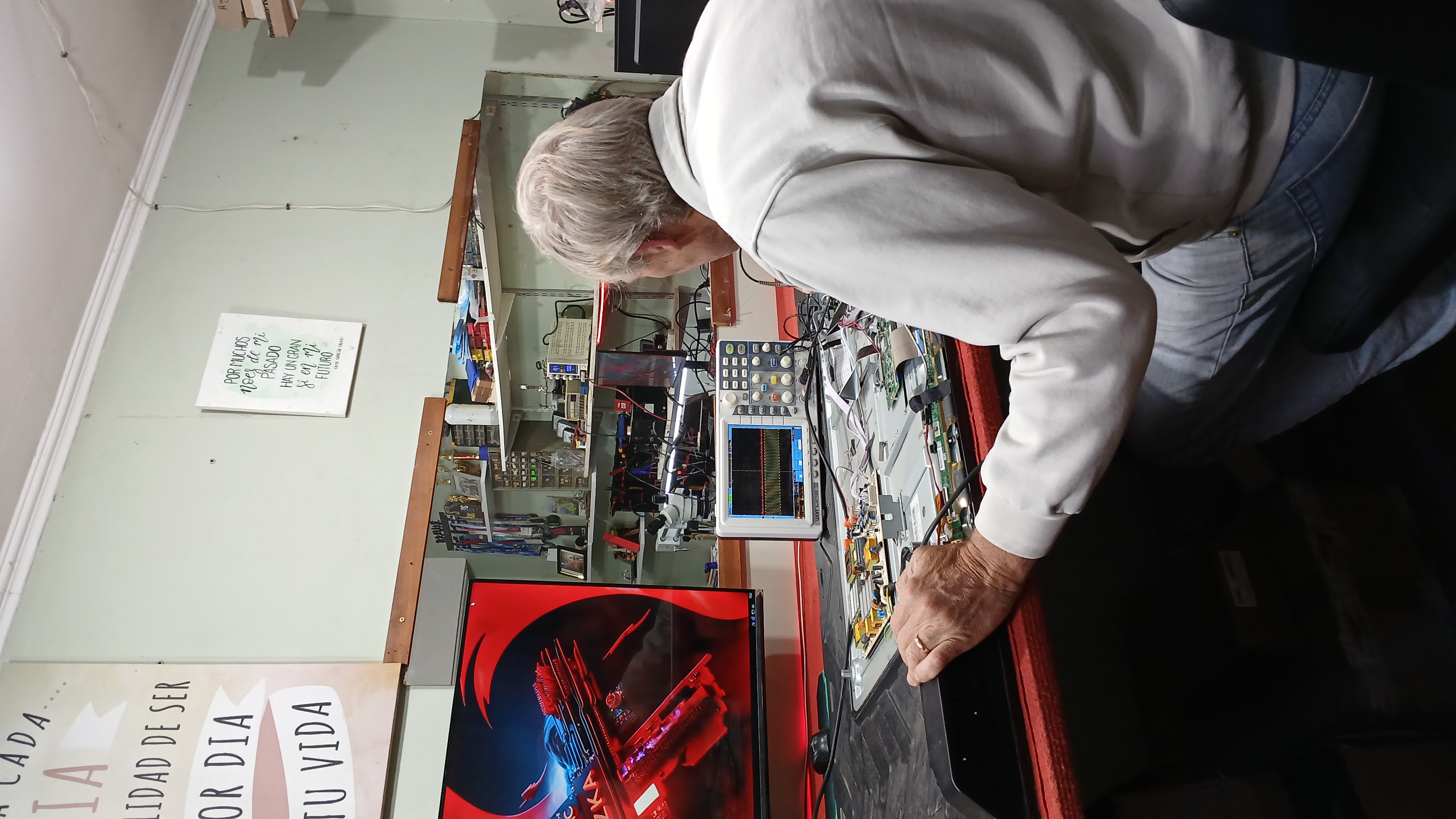 Servicio técnico de televisores de Electrónica Braszka